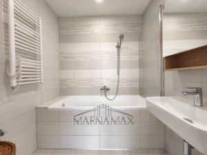 Prodej bytu 3+1, Chomutov, Šafaříkova, 72 m2