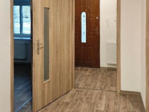 Pronájem kanceláře, Mladá Boleslav, Husova, 74 m2