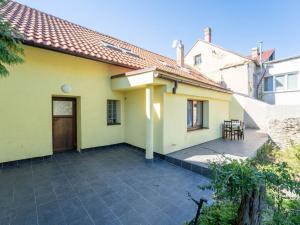 Prodej bytu 3+1, Týnec nad Labem, Masarykovo náměstí, 72 m2