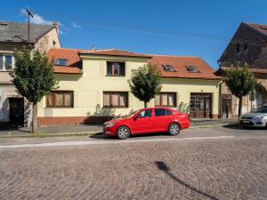 Prodej bytu 3+kk, Týnec nad Labem, Masarykovo náměstí, 68 m2