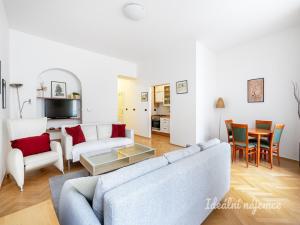 Pronájem bytu 2+1, Praha - Staré Město, Týnská ulička, 71 m2