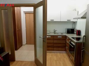 Pronájem bytu 2+kk, Jesenice, Nákupní, 55 m2