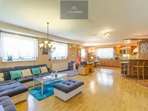 Prodej rodinného domu, Krmelín, Okrajní, 180 m2