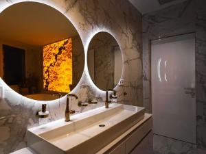 Prodej bytu 4+1, Praha - Stodůlky, Petržílkova, 228 m2