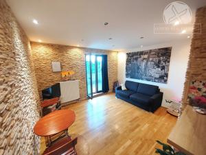 Pronájem bytu 1+kk, Praha - Podolí, Podolská, 36 m2