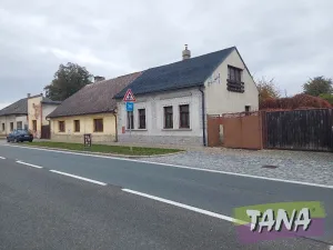 Prodej rodinného domu, Nové Dvory, Masarykovo nám., 120 m2