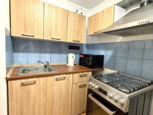 Pronájem atypického bytu, Strmilov - Česká Olešná, 100 m2