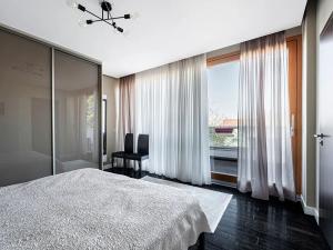 Pronájem bytu 4+1, Praha - Chodov, 250 m2