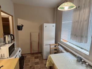 Pronájem bytu 1+1, Hradec Králové, Suchého, 34 m2