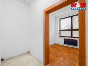 Pronájem obchodního prostoru, Kladno, Kordačova, 350 m2