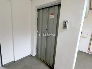 Pronájem obchodního prostoru, Jirny, Tovární, 537 m2