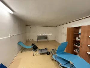 Pronájem obchodního prostoru, Jirny, Tovární, 537 m2