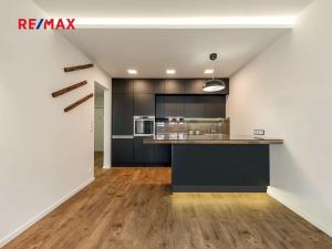 Pronájem bytu 2+kk, Praha - Vysočany, Pod Harfou, 55 m2