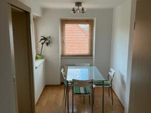 Pronájem bytu 3+1, Pardubice, Štrossova, 79 m2