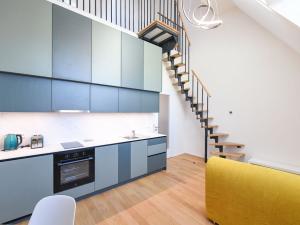 Pronájem bytu 2+kk, Praha - Holešovice, U průhonu, 44 m2