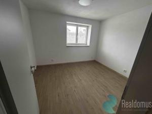 Pronájem bytu 2+kk, Trhové Sviny, Pekárenská, 63 m2