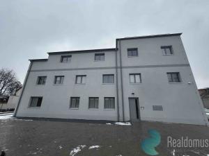 Pronájem bytu 2+kk, Trhové Sviny, Pekárenská, 63 m2