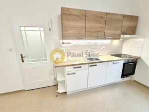 Pronájem bytu 2+kk, Strakonice - Strakonice I, Velké náměstí, 60 m2