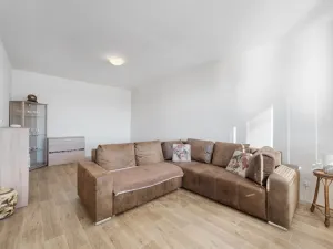 Prodej bytu 1+1, České Velenice, Sídliště na Sadech, 43 m2