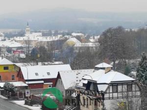 Pronájem bytu 2+1, Ostrov, Kollárova, 60 m2