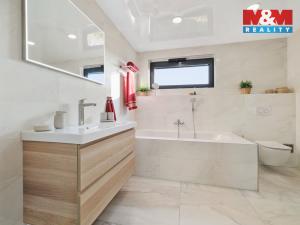 Prodej rodinného domu, Loukovec, 213 m2