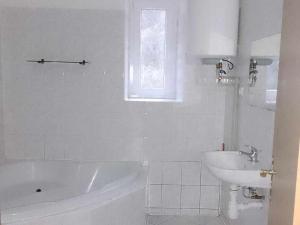 Pronájem bytu 3+1, Město Albrechtice, Nerudova, 80 m2