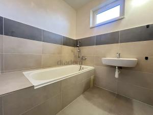 Prodej rodinného domu, Jindřichův Hradec, Sládkův kopec, 202 m2