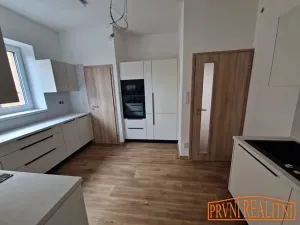 Prodej bytu 2+1, Uherský Brod, Ant. Dvořáka, 65 m2