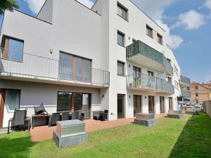 Pronájem bytu 1+kk, Praha - Liboc, Evropská, 56 m2