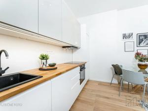Pronájem bytu 2+kk, Praha - Žižkov, Jeseniova, 45 m2