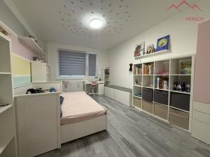 Prodej bytu 3+1, Jirkov, Na Borku, 75 m2