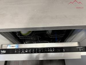 Prodej bytu 3+1, Jirkov, Na Borku, 75 m2