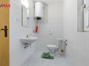 Prodej ubytování, Nová Role - Mezirolí, 795 m2