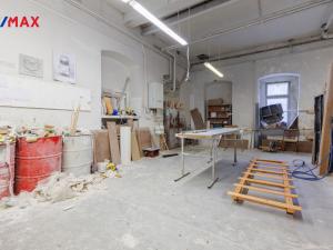 Prodej výrobních prostor, Karlovy Vary - Rybáře, Sokolovská, 1766 m2