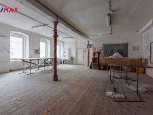 Prodej výrobních prostor, Karlovy Vary - Rybáře, Sokolovská, 1766 m2