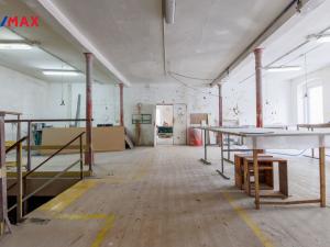 Prodej výrobních prostor, Karlovy Vary - Rybáře, Sokolovská, 1766 m2