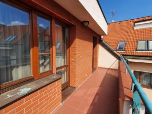 Pronájem bytu 2+kk, Praha, Patočkova, 80 m2