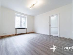 Prodej bytu 2+1, Olomouc, Jungmannova, 52 m2