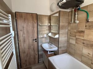 Pronájem bytu 1+1, Slatinice, 32 m2