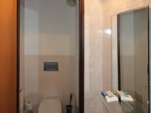 Pronájem kanceláře, Karlovy Vary, K. Čapka, 60 m2