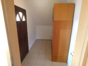 Pronájem bytu 1+kk, Praha, Květnového povstání, 60 m2