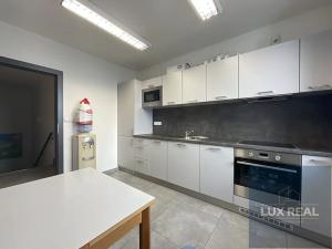 Pronájem kanceláře, Brno, Úlehlova, 110 m2