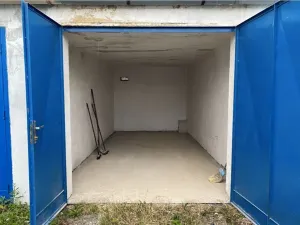 Prodej garáže, Praha - Motol, Za opravnou, 16 m2