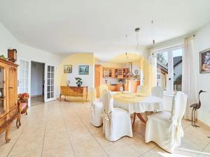 Prodej rodinného domu, Planá nad Lužnicí, Harrachova, 324 m2