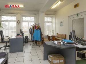 Prodej obchodního prostoru, Dašice, náměstí T. G. Masaryka, 957 m2