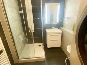 Prodej bytu 2+kk, Praha - Uhříněves, Nové náměstí, 57 m2