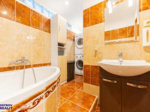 Prodej bytu 3+1, Zábřeh, Severovýchod, 73 m2