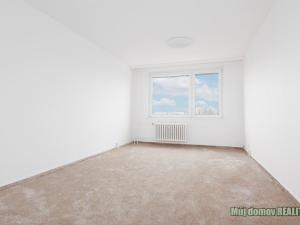 Pronájem bytu 3+1, Praha - Černý Most, Vybíralova, 77 m2