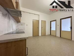 Pronájem bytu 2+1, Jaroměř, Husova, 65 m2