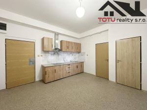 Pronájem bytu 2+1, Jaroměř, Husova, 65 m2